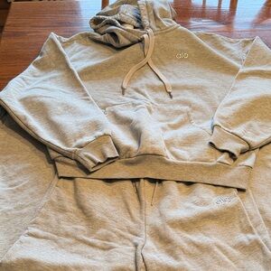 ALO matching sweat outfit size small / medium